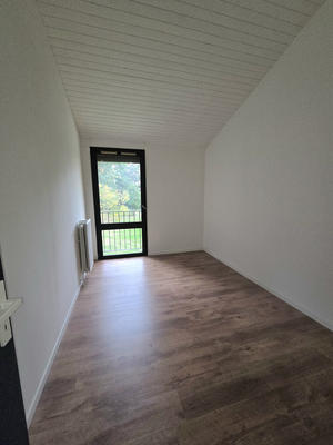 Maison - 180 m² - 8 pièces