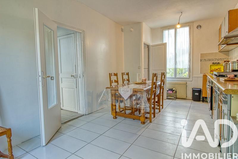 Maison - 90 m² - 5 pièces