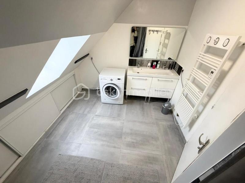 Pavillon - 185 m² - 9 pièces