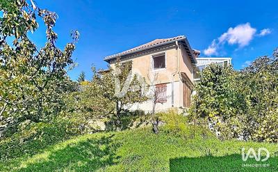 Maison - 96 m² - 4 pièces