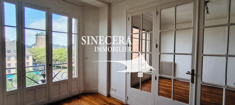 Appartement - 210 m² - 3 pièces