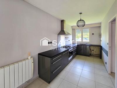 Maison - 103 m² - 5 pièces