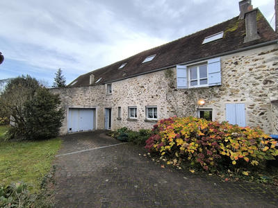 Maison - 333 m² - 9 pièces