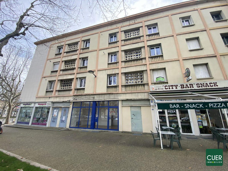 Local commercial - 28 m² - 2 pièces