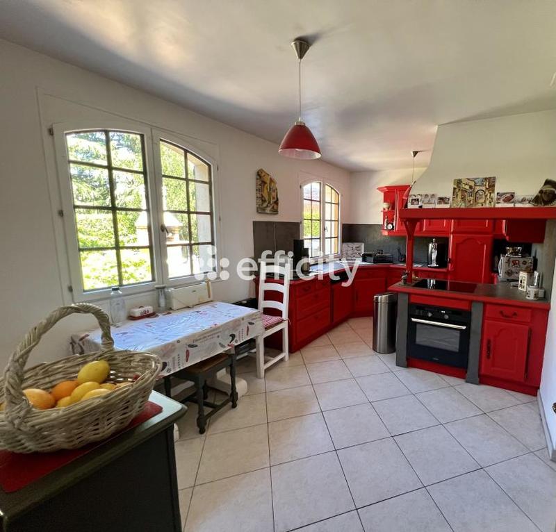 Maison - 190 m² - 7 pièces