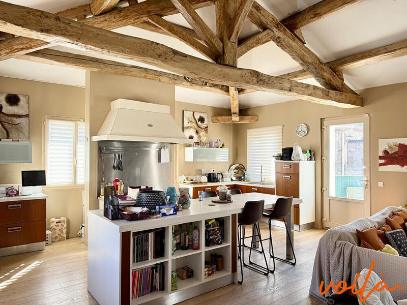 Maison - 313 m² - 8 pièces