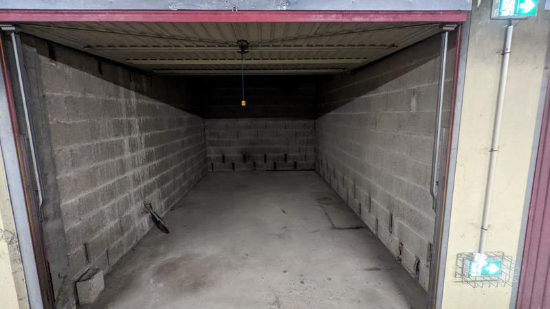 Parking / Garage - 15 m²