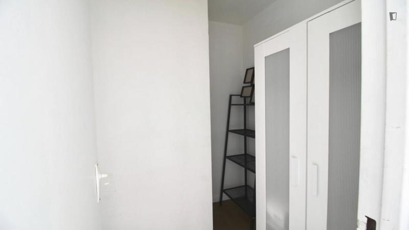 Chambre - 11 m² - 4 pièces