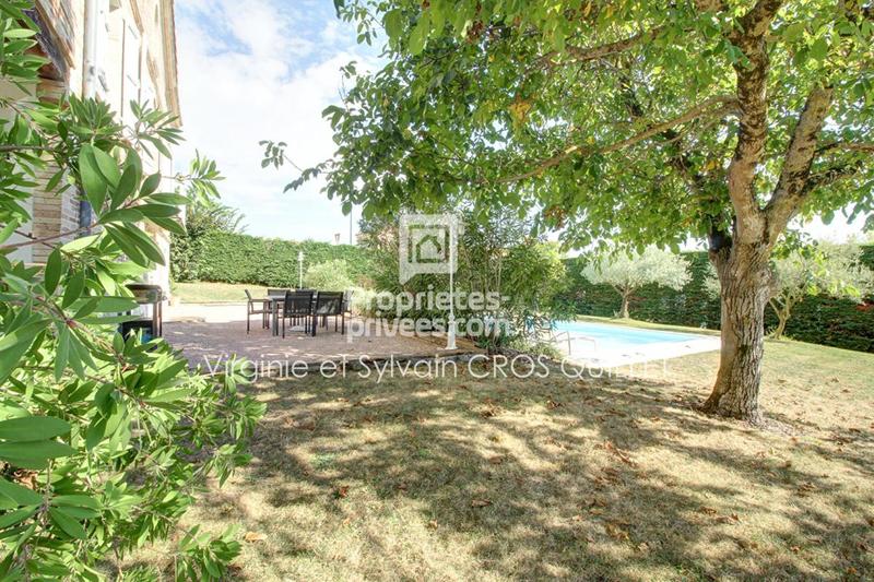 Maison - 284 m² - 6 pièces