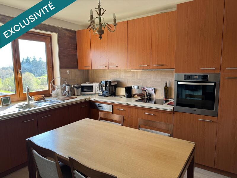 Maison - 181 m² - 7 pièces