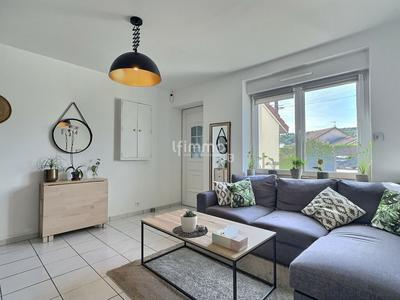 Maison - 85 m² - 5 pièces