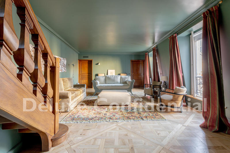 Appartement - 125 m² - 6 pièces