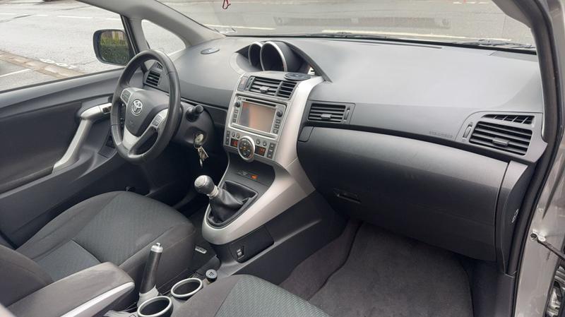Toyota Verso 2.0 d-4d 126 Skyview Connect