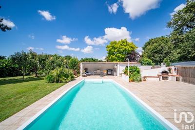 Maison - 99 m² - 4 pièces