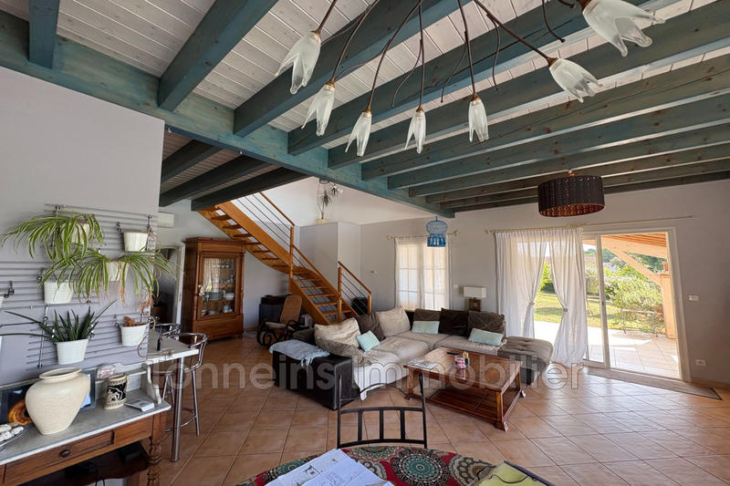 Maison - 196 m² - 5 pièces