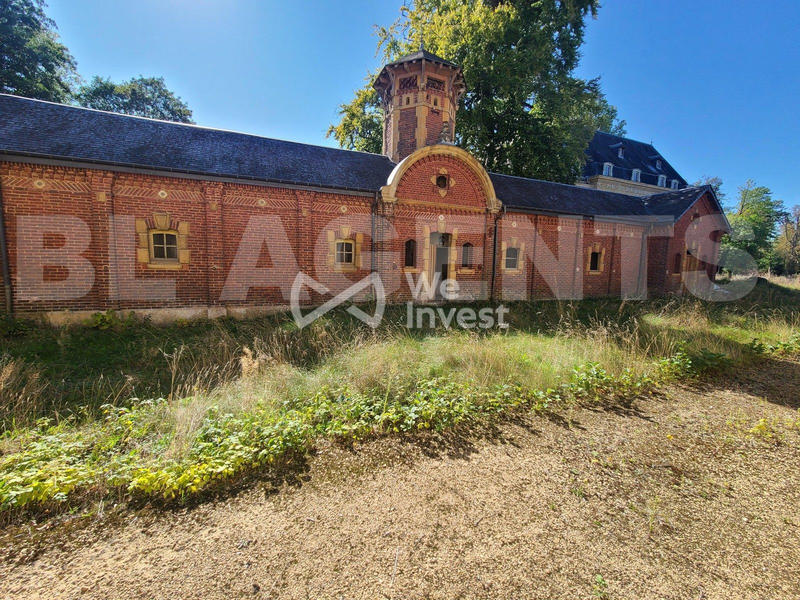 Château - 4 746 m² - 40 pièces