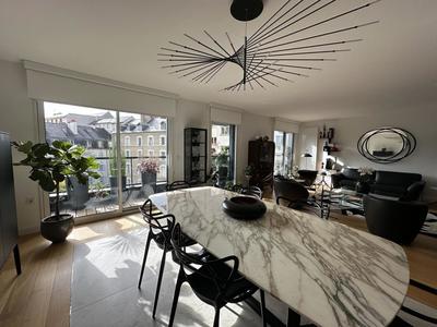 Appartement - 135 m² - 5 pièces