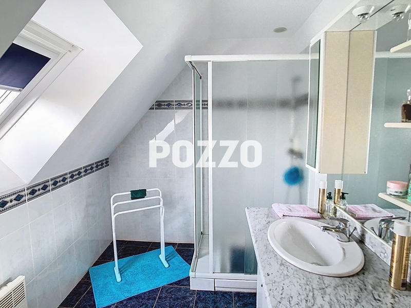 Maison - 156 m² - 7 pièces