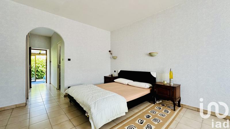 Maison - 210 m² - 8 pièces