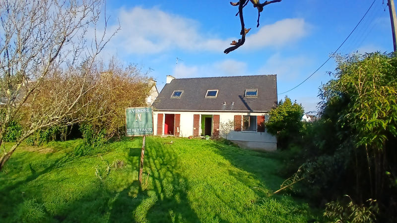 Maison - 90 m² - 5 pièces