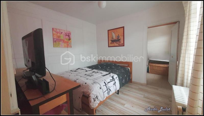 Corps de ferme - 280 m² - 10 pièces