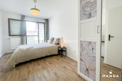 Chambre - 13 m² - 4 pièces
