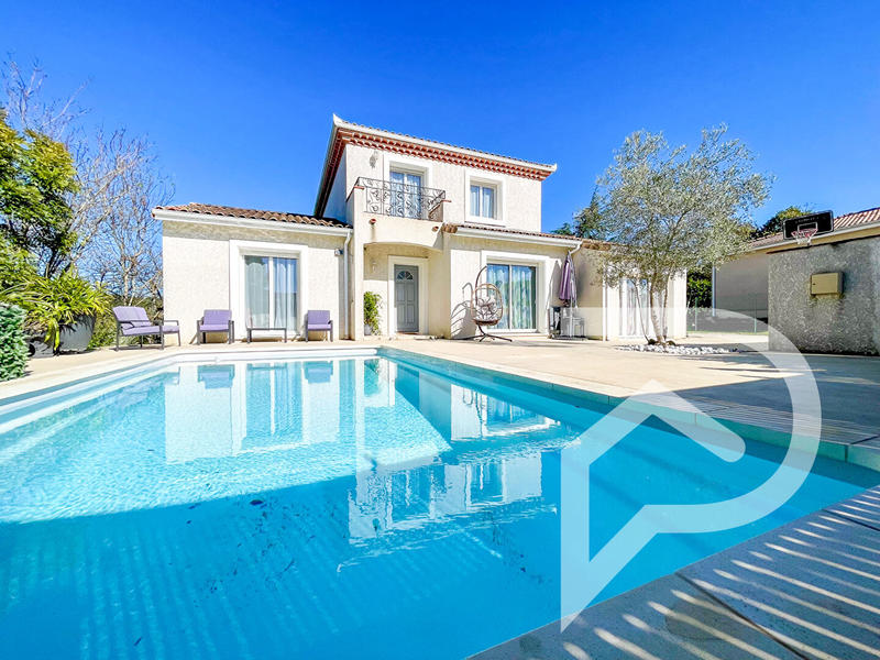 Maison - 150 m² - 5 pièces