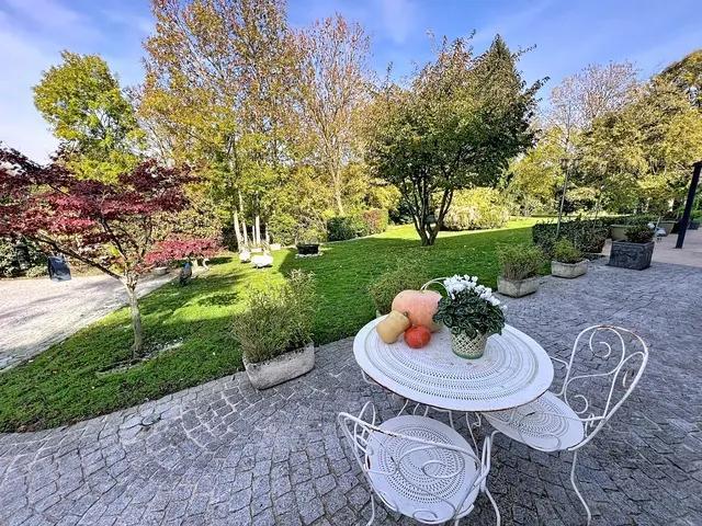 Corps de ferme - 271 m² - 8 pièces