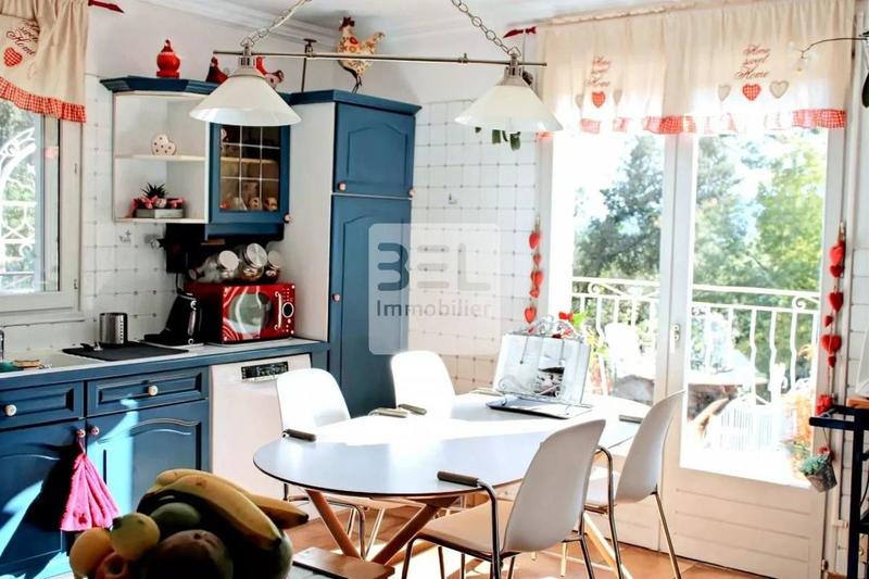 Villa - 186 m² - 8 pièces