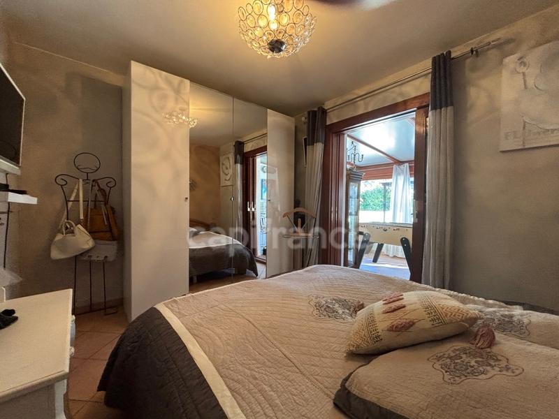 Maison - 167 m² - 5 pièces