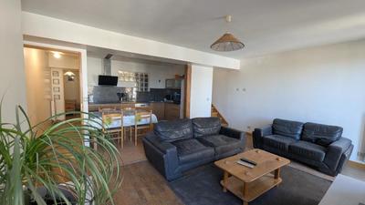 Appartement - 80 m² - 5 pièces