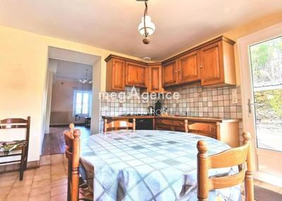 Maison - 130 m² - 7 pièces