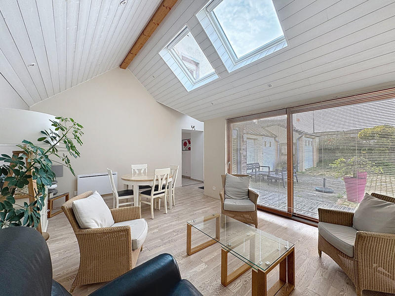 Maison - 150 m² - 8 pièces