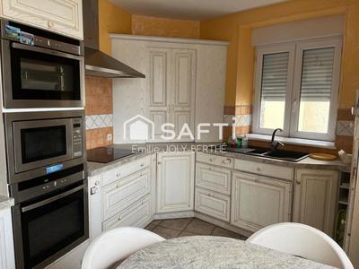 Maison - 115 m² - 6 pièces