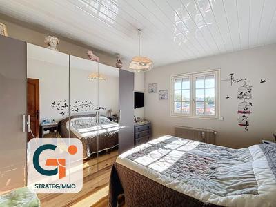 Maison de ville - 94 m² - 5 pièces