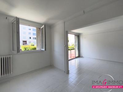 Appartement - 64 m² - 4 pièces