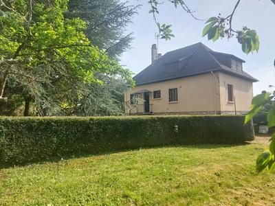 Maison - 121 m² - 6 pièces