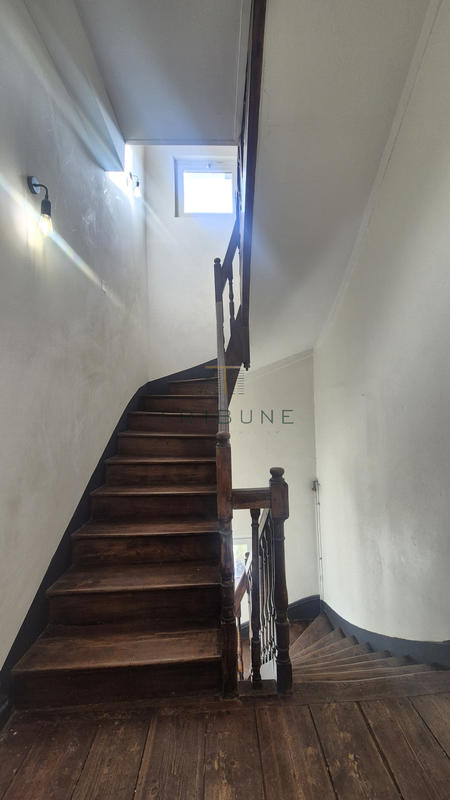 Appartement - 120 m² - 5 pièces