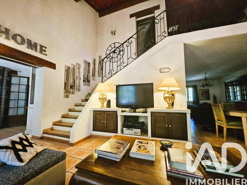 Bastide - 260 m² - 9 pièces