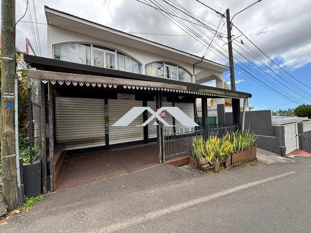 Local commercial - 140 m²