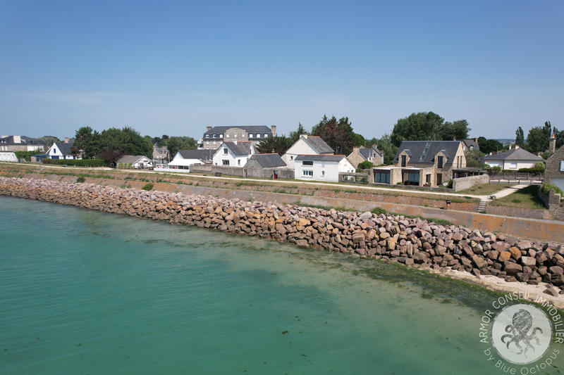 Maison - 207 m² - 7 pièces