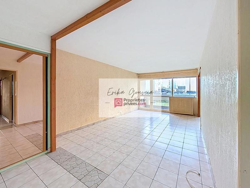 Appartement - 80 m² - 4 pièces