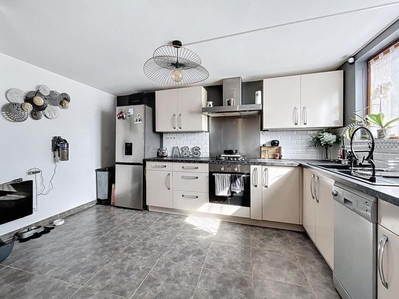 Maison - 117 m² - 6 pièces