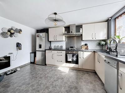 Maison - 117 m² - 6 pièces