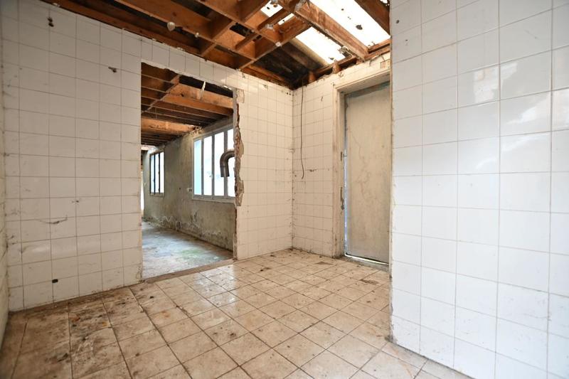 Maison - 289 m² - 2 pièces