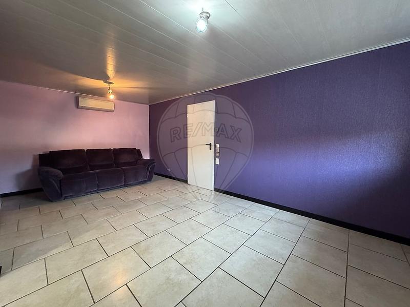 Maison - 240 m² - 7 pièces