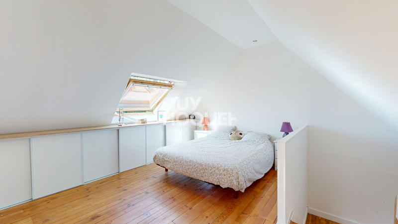 Maison - 102 m² - 4 pièces