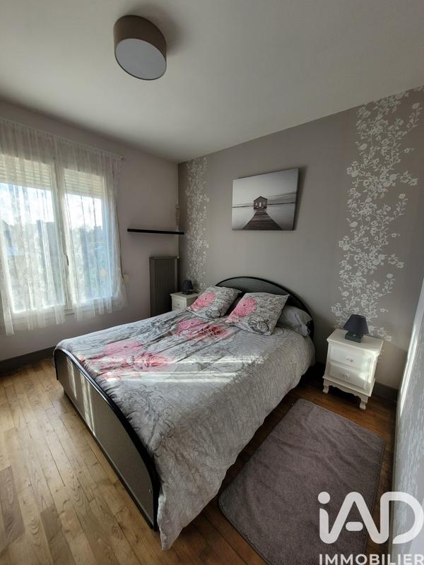 Maison - 137 m² - 9 pièces