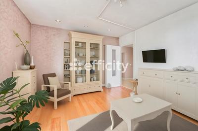 Appartement ancien - 72 m² - 4 pièces