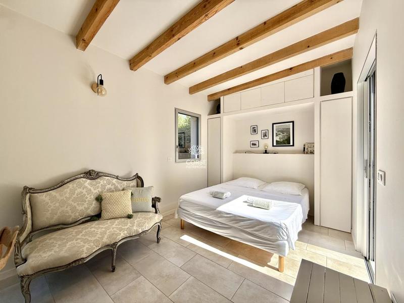 Maison - 98 m² - 5 pièces